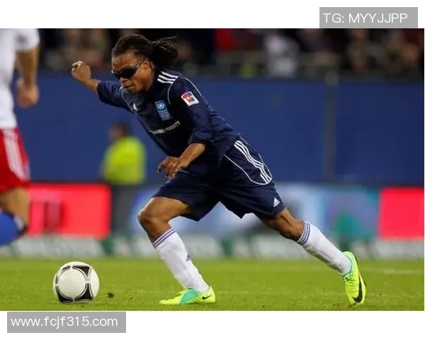 揭秘足球明星野猪的真实身份与传奇经历 揭秘足球明星野猪的真实身份与传奇经历