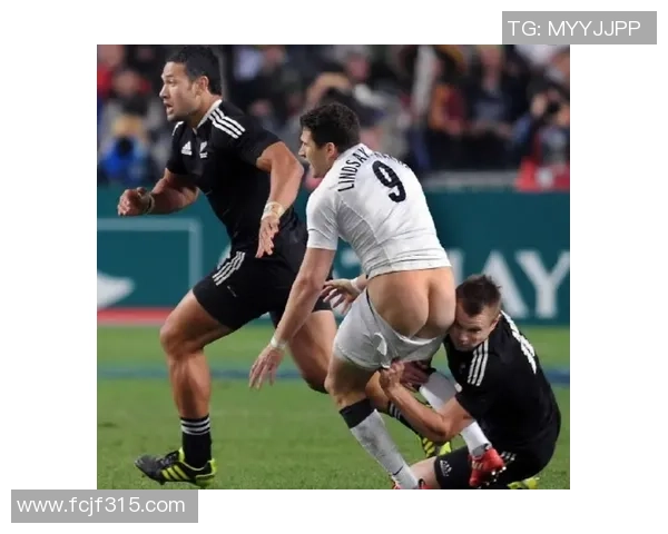 搞笑模仿足球明星带球瞬间让你捧腹大笑的精彩时刻合集 搞笑模仿足球明星带球瞬间让你捧腹大笑的精彩时刻合集