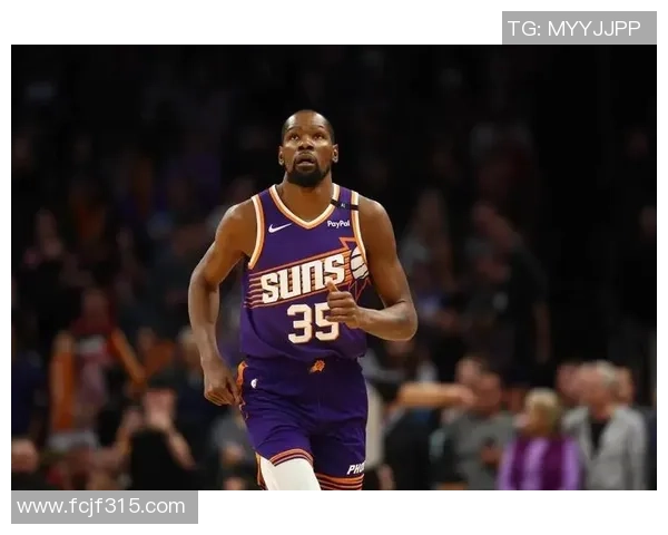 杜兰特对足球明星的热爱与追随背后的故事与启示